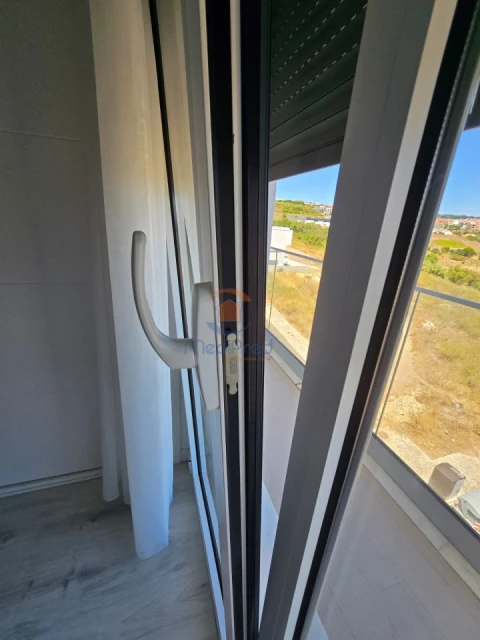 Apartamento T2 para Venda em Pontinha e Famões