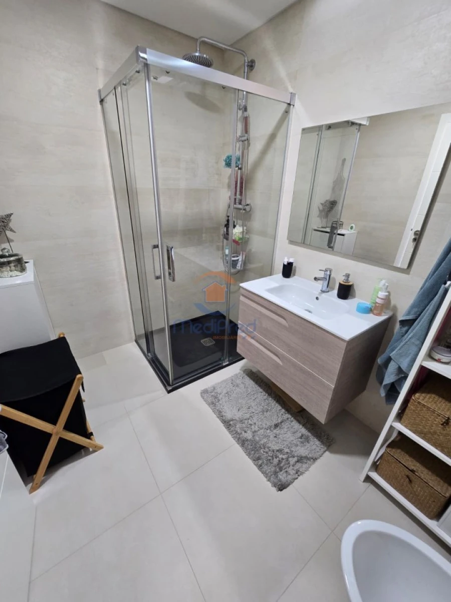 Apartamento T2 para Venda em Pontinha e Famões Foto 22