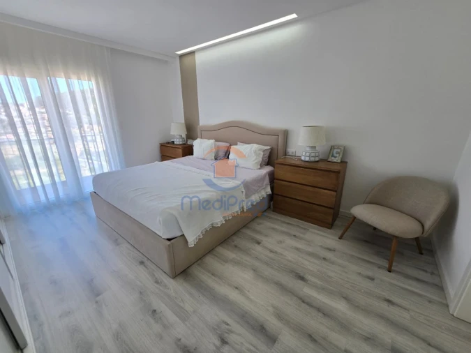 Apartamento T2 para Venda em Pontinha e Famões Foto 18