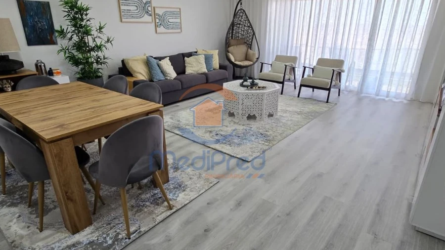 Apartamento T2 para Venda em Pontinha e Famões