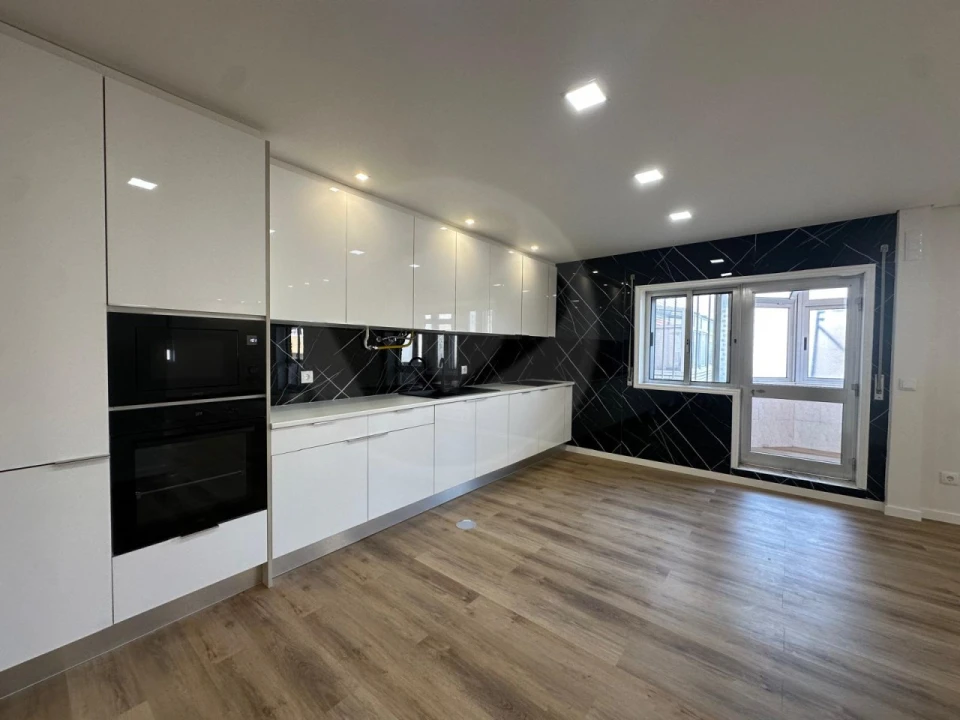 Apartamento T4 para Venda em Póvoa de Varzim, Beiriz e Argivai Foto 4