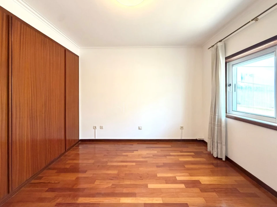 Apartamento T2 para Arrendamento em Gulpilhares e Valadares Foto 18