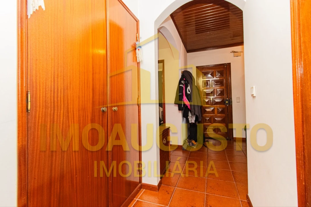 Apartamento T3 para Venda em Guarda Foto 10