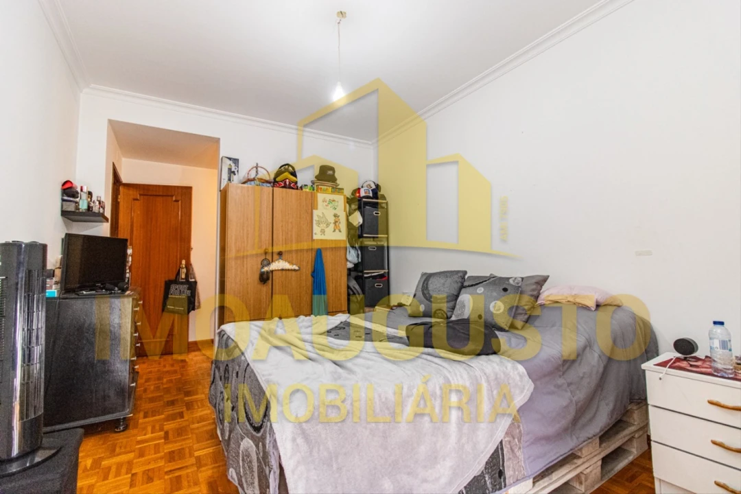 Apartamento T3 para Venda em Guarda Foto 15