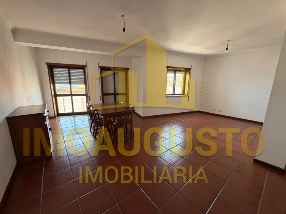 Apartamento T3 para Venda em Guarda Foto 5