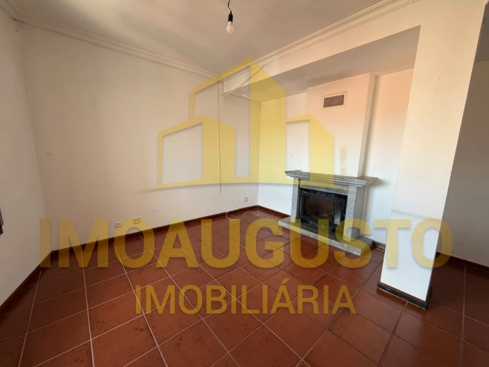 Apartamento T3 para Venda em Guarda Foto 6
