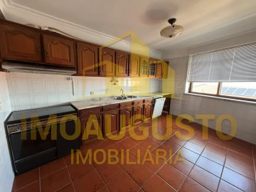 Apartamento T3 para Venda em Guarda
