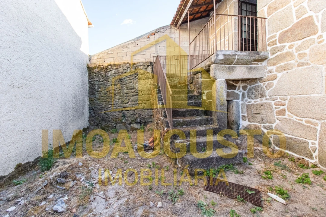 Moradia T1 para Venda em Adão Foto 12