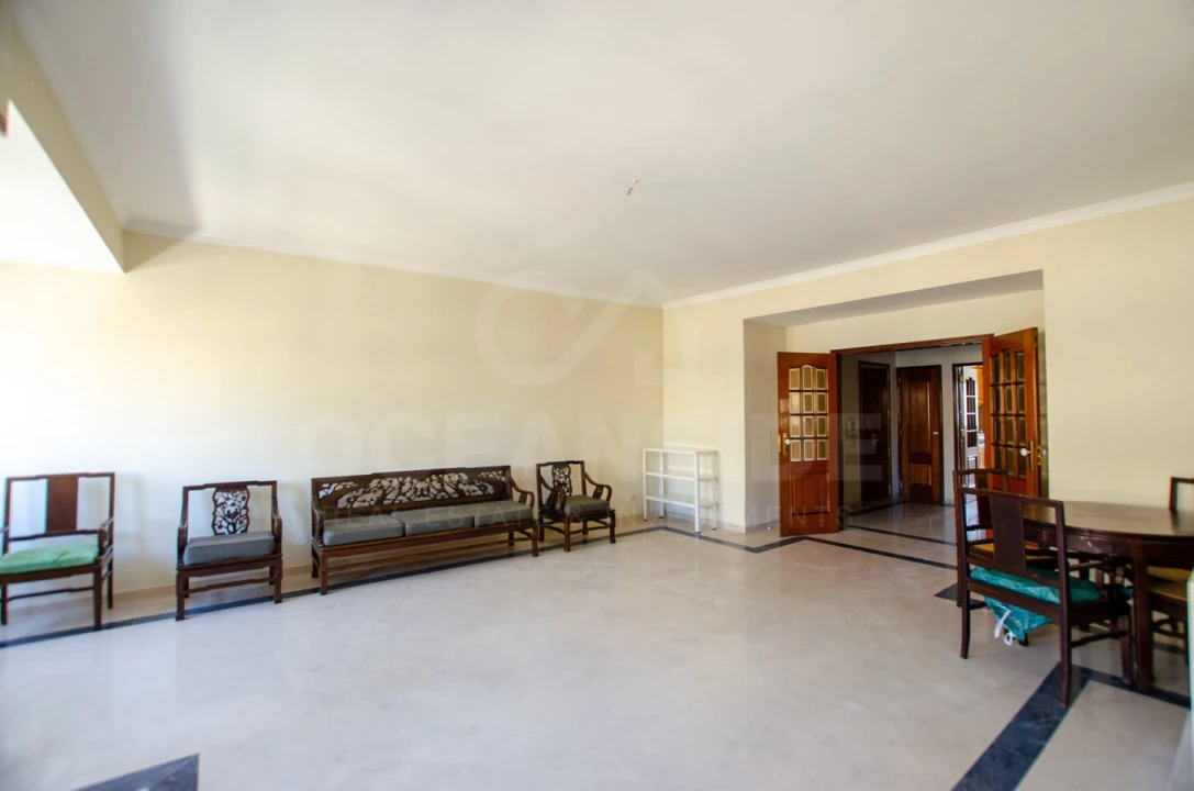 Apartamento T3 para Venda em Carnide Foto 4