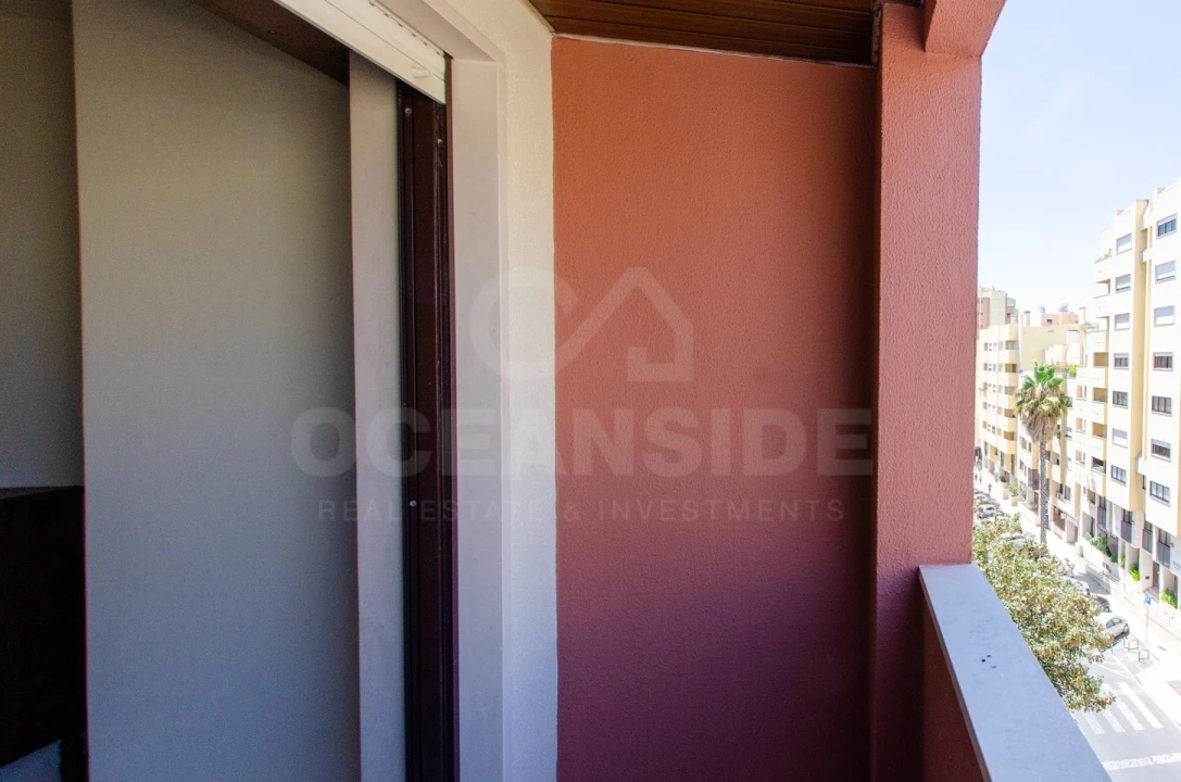 Apartamento T3 para Venda em Carnide Foto 8