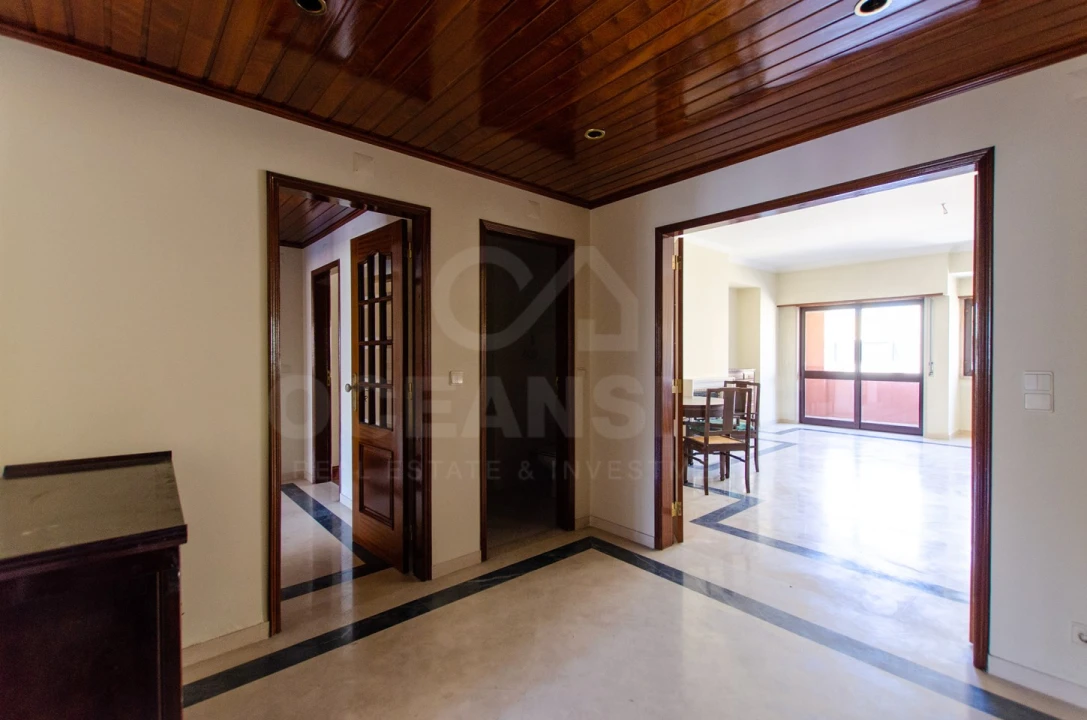Apartamento T3 para Venda em Carnide Foto 10