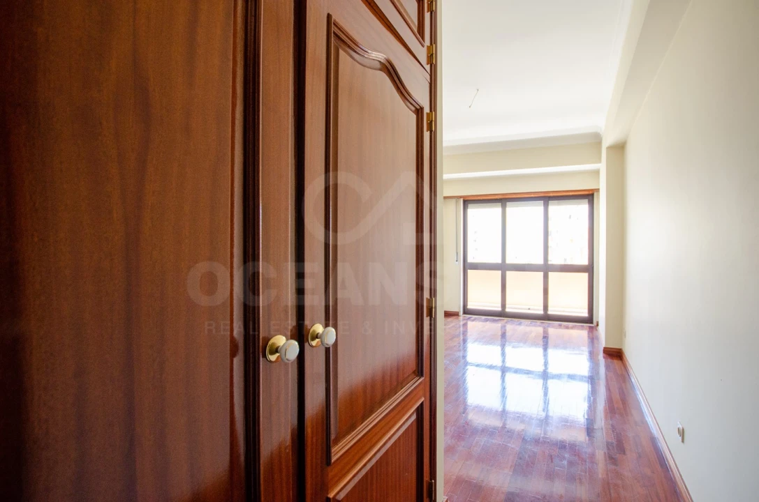 Apartamento T3 para Venda em Carnide Foto 21