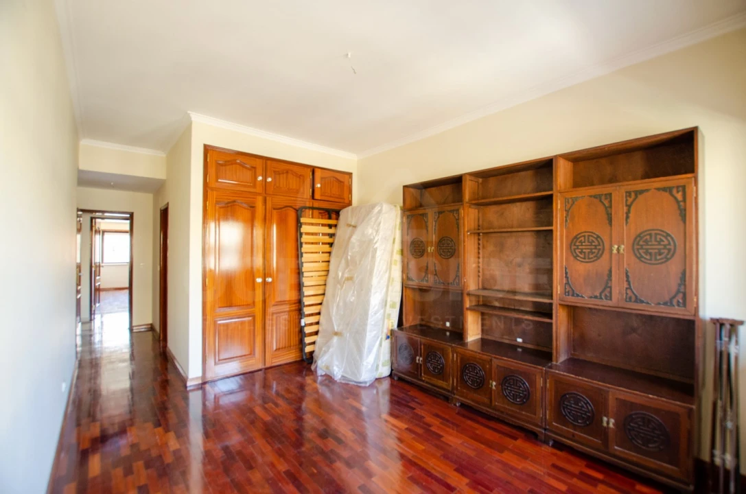 Apartamento T3 para Venda em Carnide Foto 27