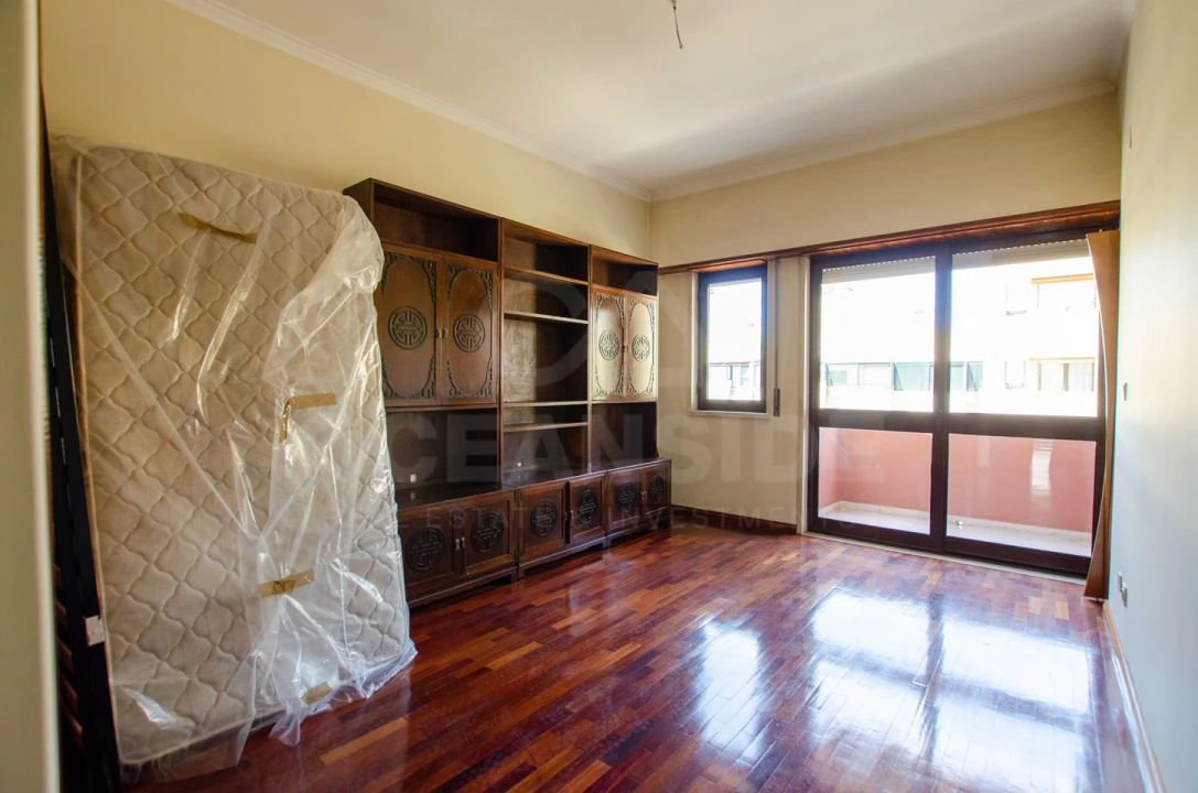 Apartamento T3 para Venda em Carnide Foto 28