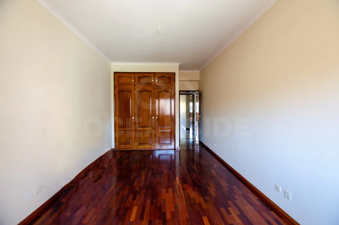 Apartamento T3 para Venda em Carnide Foto 32