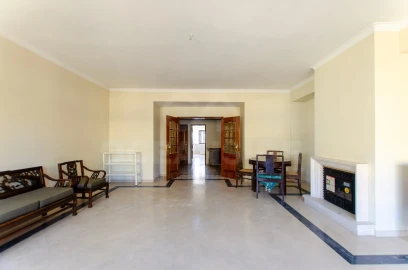 Apartamento T3 para Venda em Carnide