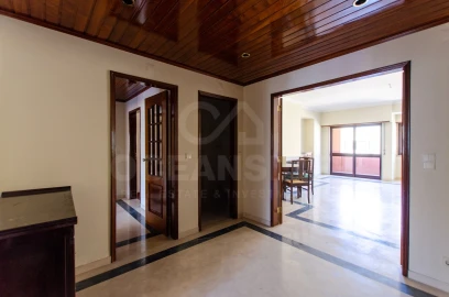 Apartamento T3 para Venda em Carnide