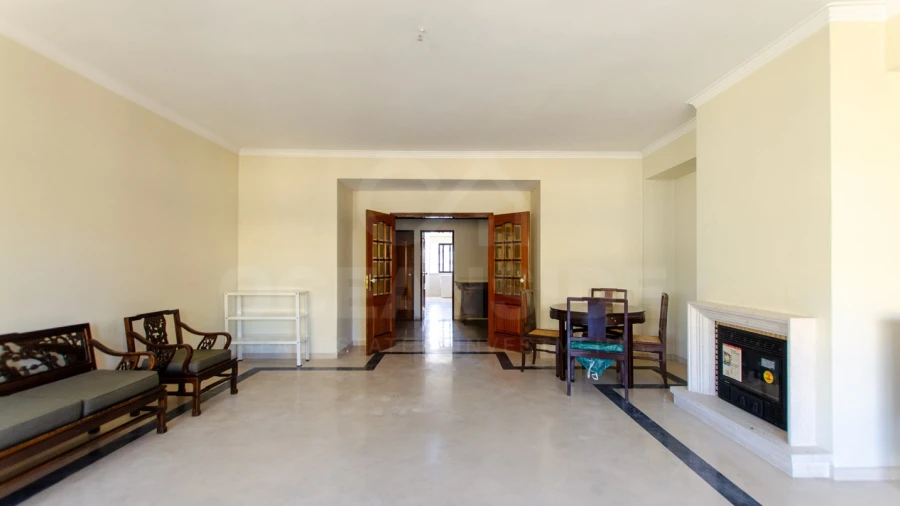 Apartamento T3 para Venda em Carnide
