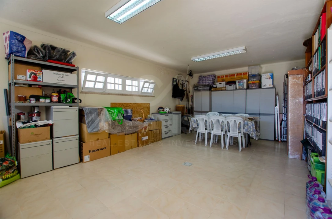 Moradia T7 para Venda em Benavente Foto 52