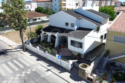 Moradia T7 para Venda em Benavente