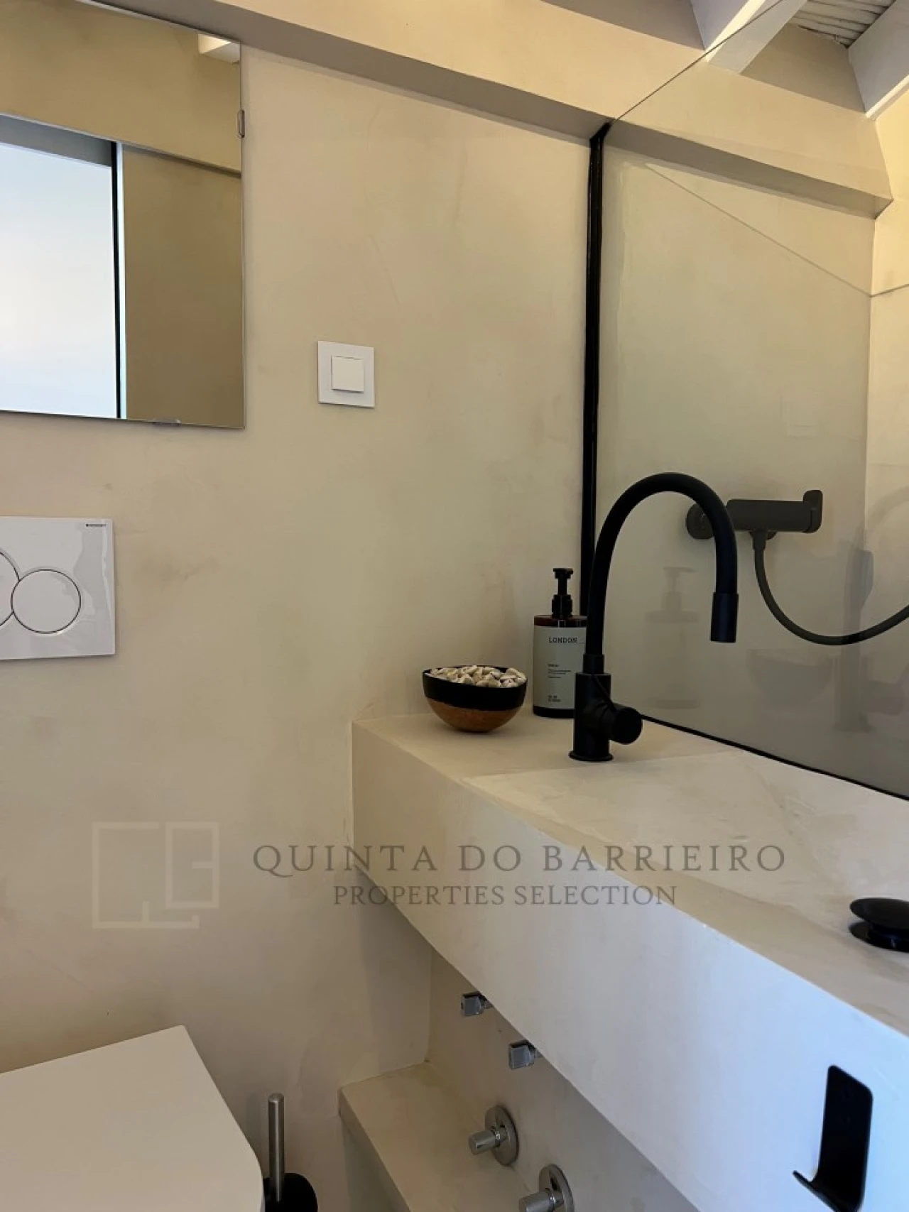Moradia T3 para Venda em Santa Maria do Castelo e Santiago e Santa Susana Foto 47