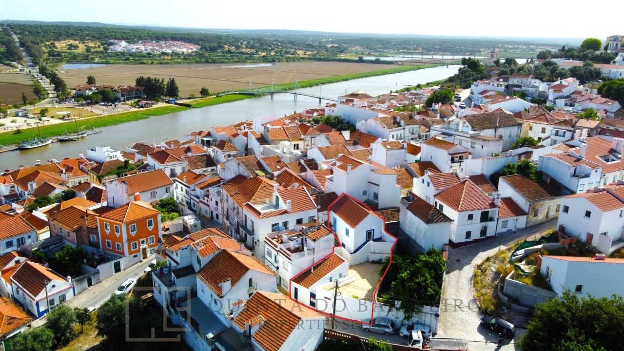 Moradia T3 para Venda em Santa Maria do Castelo e Santiago e Santa Susana Foto 72