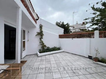 Moradia T5 para Venda em Comenda