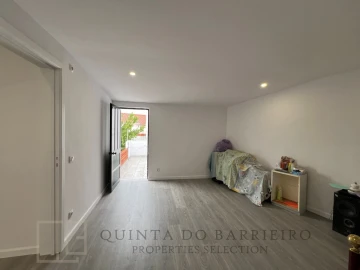 Moradia T5 para Venda em Comenda