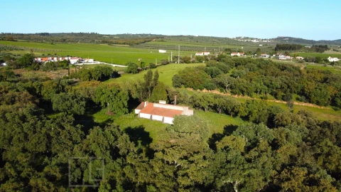 Quinta T6 para Venda em Rio de Moinhos