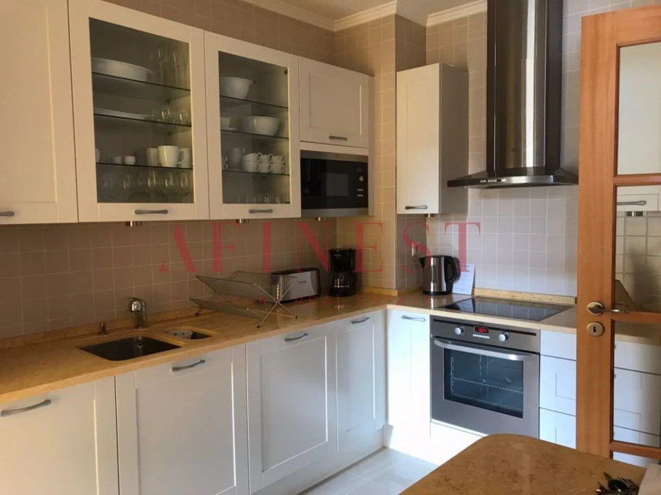 Apartamento T3 para Arrendamento em Quarteira Foto 8