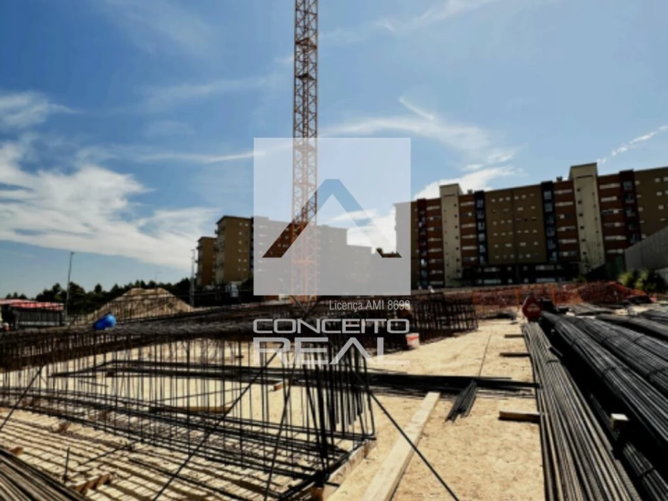 Apartamento T2 para Venda em Vilar de Andorinho Foto 3