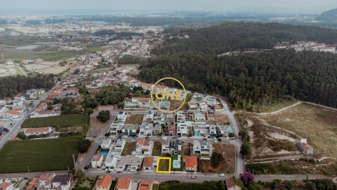 Terreno para Venda em Póvoa de Varzim, Beiriz e Argivai