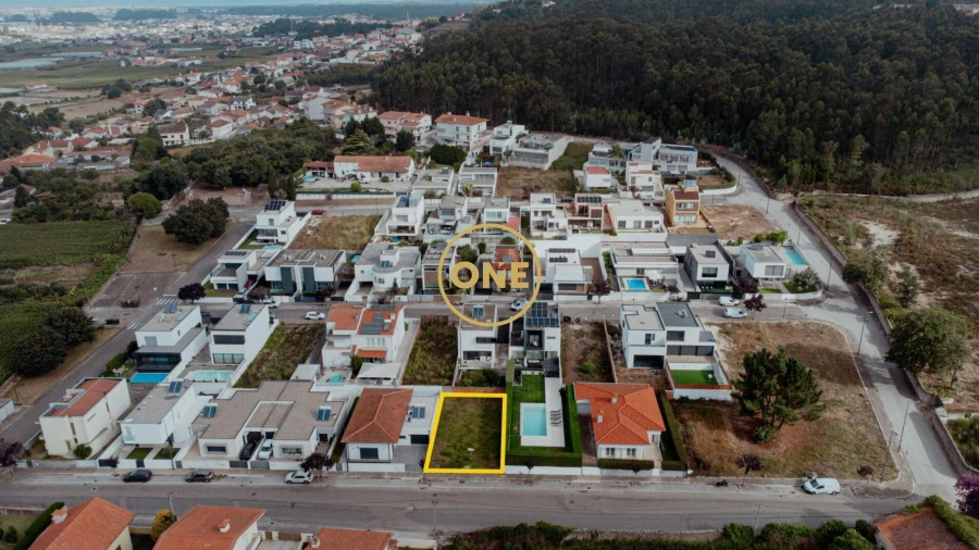 Terreno para Venda em Póvoa de Varzim, Beiriz e Argivai