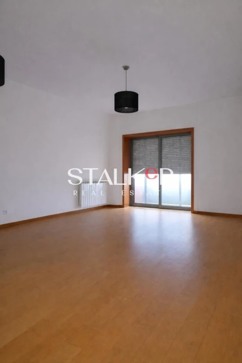 Apartamento T3 para Venda em Póvoa de Varzim, Beiriz e Argivai