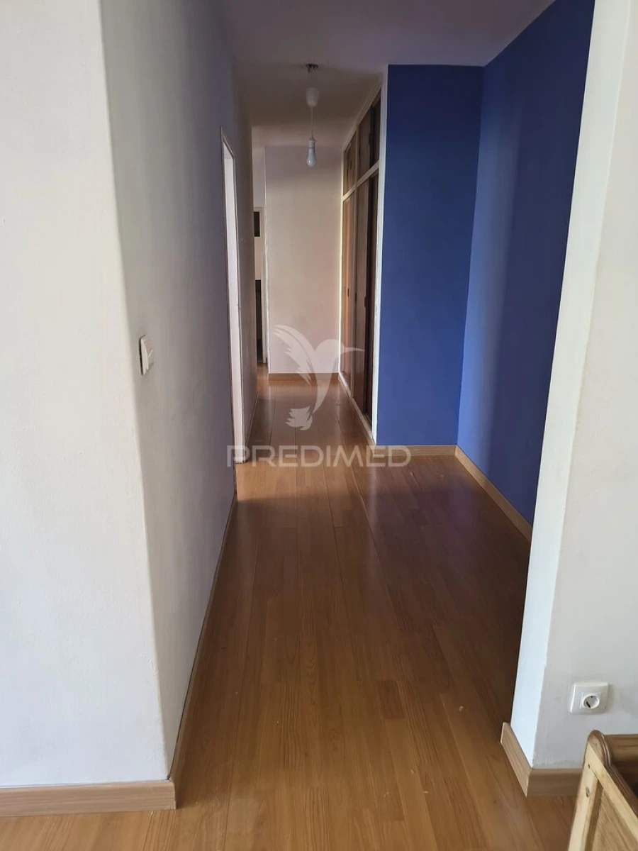 Apartamento T3 para Venda em Santo António dos Cavaleiros e Frielas Foto 14
