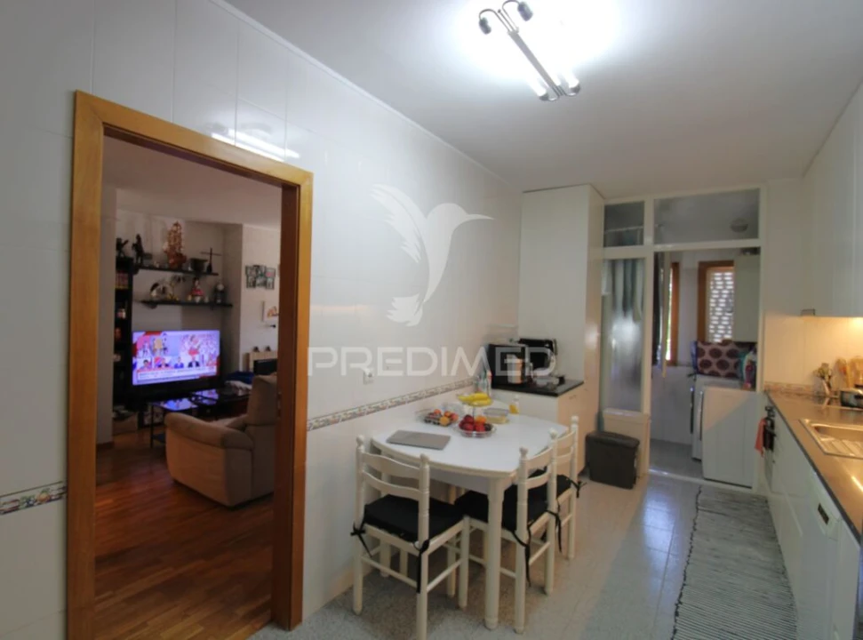 Apartamento T2 para Venda em Alfena Foto 9