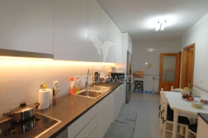 Apartamento T2 para Venda em Alfena