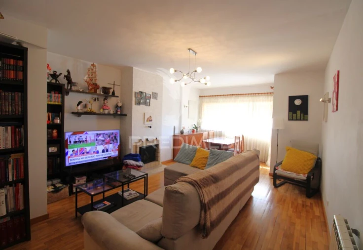 Apartamento T2 para Venda em Alfena Foto 2
