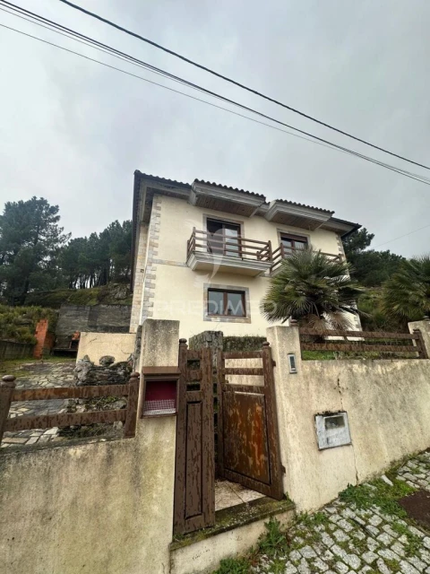Moradia T3 para Venda em Alijo