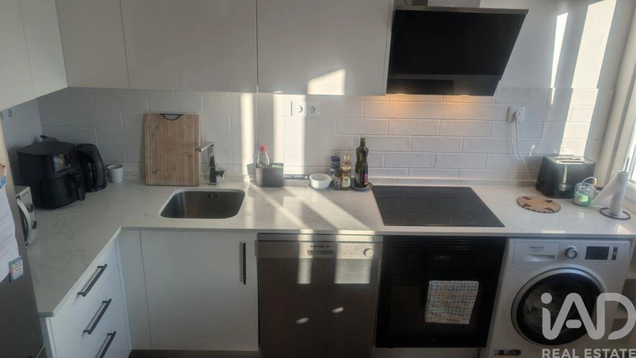Apartamento T2 para Arrendamento em Alfragide Foto 7