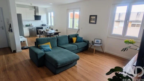 Apartamento T2 para Arrendamento em Alfragide