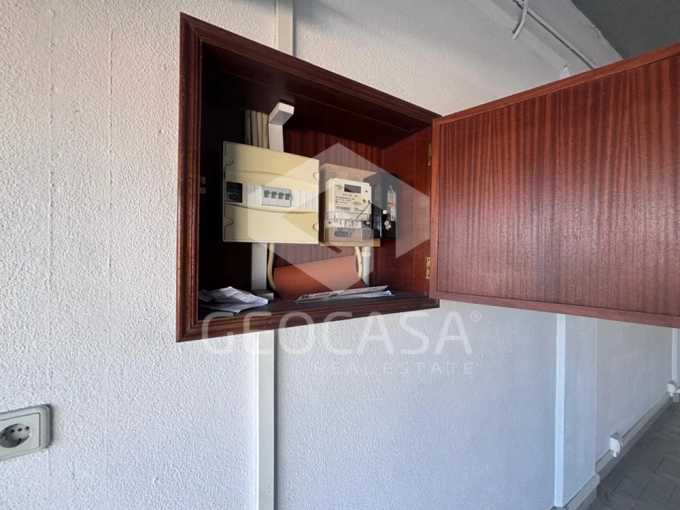 Garagem para Arrendamento em Santa Maria e São Miguel, São Martinho, São Pedro Penaferrim Foto 6
