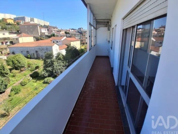 Apartamento para Venda em Fânzeres e São Pedro da Cova
