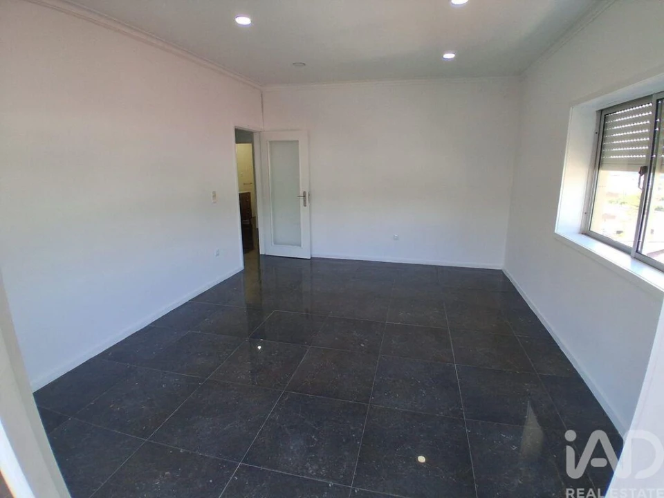 Apartamento para Venda em Fânzeres e São Pedro da Cova Foto 14