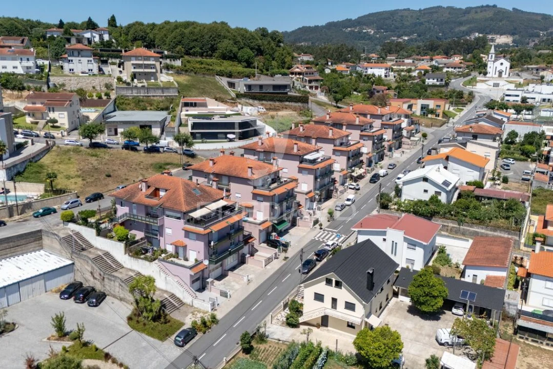 Apartamento T3 para Venda em Moure Foto 1