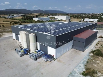 Armazém para Venda em Monsanto