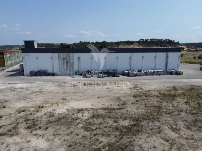 Armazém para Venda em Monsanto Foto 13