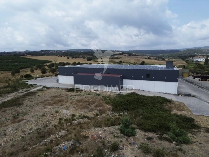 Armazém para Venda em Monsanto Foto 11