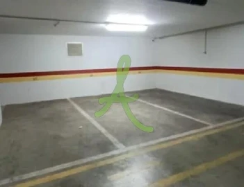 Garagem para Venda em Portimão