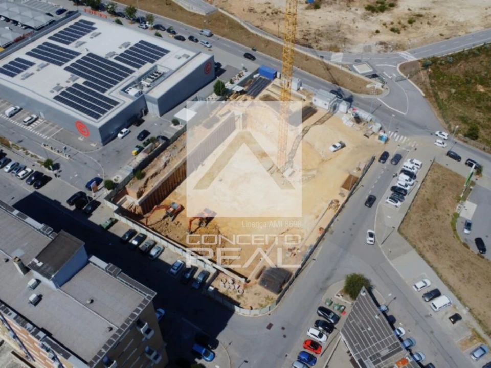 Apartamento T2 para Venda em Vilar de Andorinho Foto 13